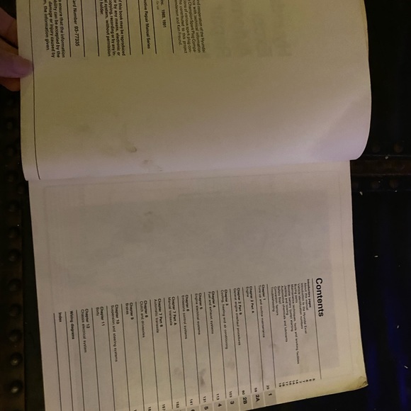 Haynes Hyundai Excel 1986-1993 automotive repair manual 1552 - Picture 3 of 12